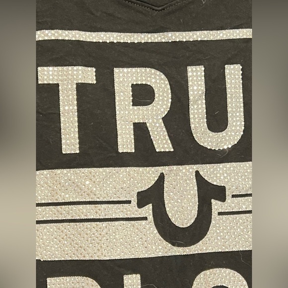 True Religion round V-neck tee size M - Picture 5 of 5